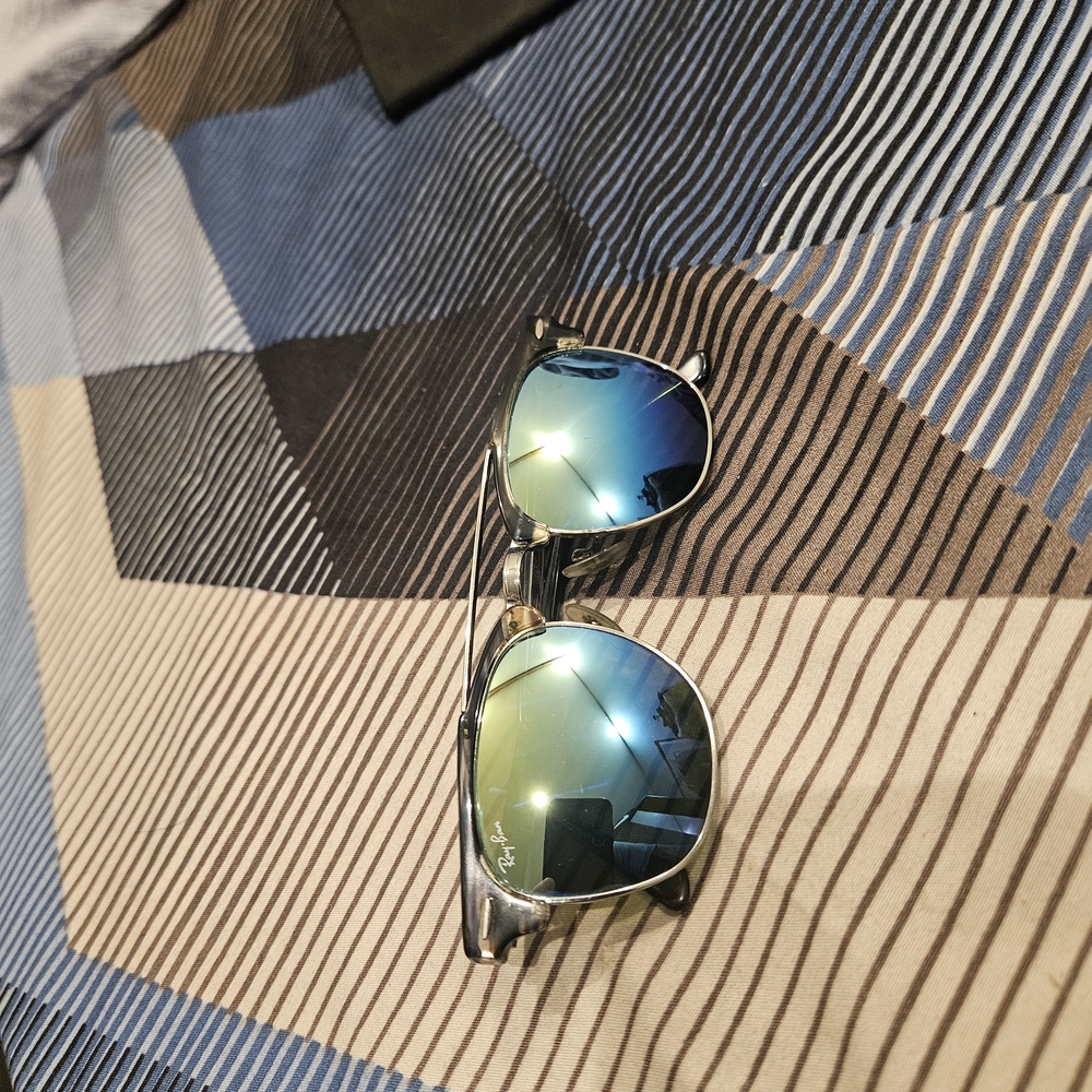 Ray-Ban Chrome Sunglasses with Gradient Blue Lenses
